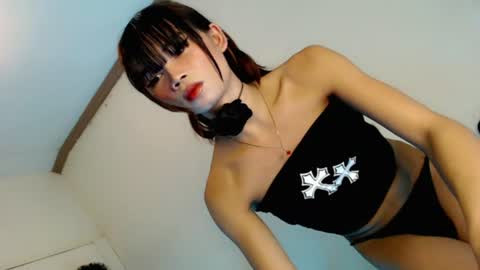 Snapshot of mscherry_ chatting on June 18, 9:14 am mscherry_ online show from June 18, 9:14 am
