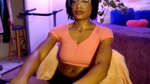 Snapshot of msemonibrown chatting on November 26, 8:59 am CocoSage online show from November 26, 8:59 am