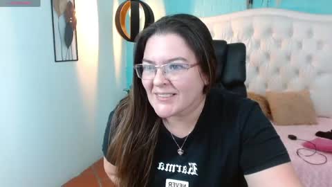 Snapshot of msjossie chatting on May 21, 3:24 am Jossie online show from May 21, 3:24 am