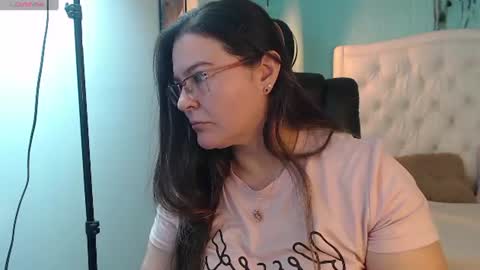 Snapshot of msjossie chatting on July 8, 3:00 am Jossie online show from July 8, 3:00 am