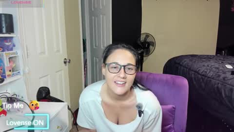 Snapshot of mskinkypunishur chatting on January 7, 2:41 pm mskinkypunishur online show from January 7, 2:41 pm