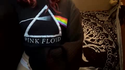 Snapshot of msmallow chatting on December 3, 3:30 am Mallow online show from December 3, 3:30 am