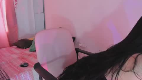 Snapshot of msschloee chatting on October 26, 8:59 pm Chloe new account online show from October 26, 8:59 pm