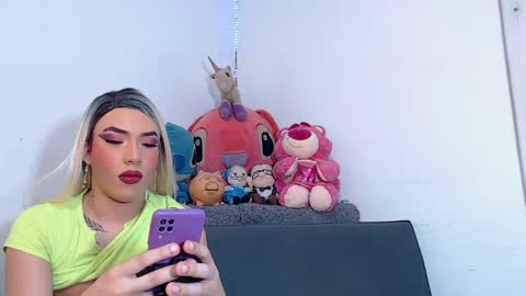 Snapshot of msspenelopedick chatting on December 5, 12:44 pm Aaron And Alex online show from December 5, 12:44 pm