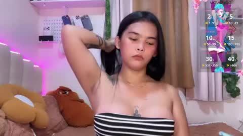 Snapshot of mstefany chatting on June 18, 9:47 am tefany online show from June 18, 9:47 am