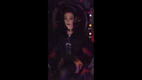 Snapshot of msvioletx chatting on February 23, 6:07 am MsVioletx online show from February 23, 6:07 am