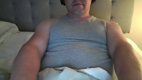 Snapshot of mtman5 chatting on May 30, 2:52 am mtman5 online show from May 30, 2:52 am
