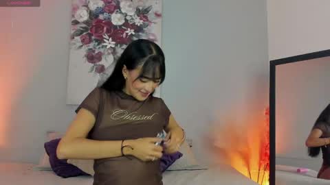 Snapshot of muaan_ chatting on May 12, 12:35 pm muaan online show from May 12, 12:35 pm