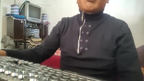 Snapshot of muchachosam chatting on October 26, 7:31 pm zenon online show from October 26, 7:31 pm