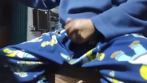 Snapshot of muchachosam chatting on December 15, 7:01 am zenon online show from December 15, 7:01 am