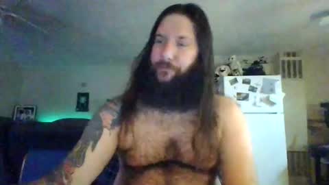 Snapshot of mudge chatting on February 12, 10:48 pm Mudge online show from February 12, 10:48 pm