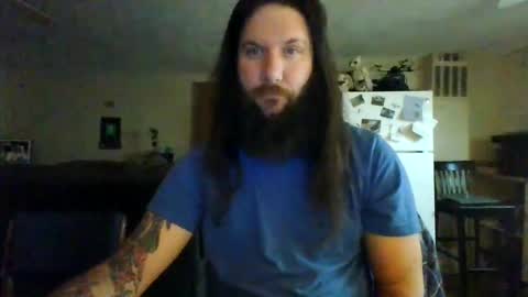 Snapshot of mudge chatting on February 16, 5:15 am Mudge online show from February 16, 5:15 am