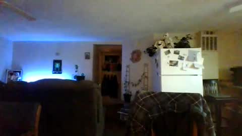 Snapshot of mudge chatting on February 28, 5:04 am Mudge online show from February 28, 5:04 am