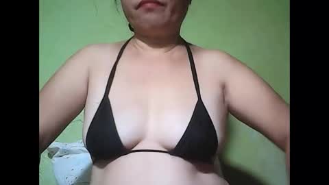 muffy_bunny online show from June 6, 1:32 am