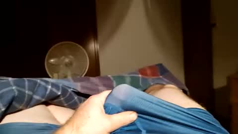 Snapshot of mugglesmuggler chatting on January 18, 3:54 am mugglesmuggler online show from January 18, 3:54 am