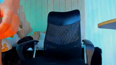 Snapshot of muichiro_tokito1 chatting on February 4, 6:14 am muichiro tokito1 online show from February 4, 6:14 am