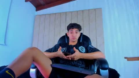 Snapshot of muichiro_tokito1 chatting on March 7, 4:13 am muichiro tokito1 online show from March 7, 4:13 am