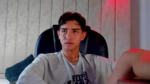 Snapshot of muichiro_tokito1 chatting on November 9, 4:00 am muichiro tokito1 online show from November 9, 4:00 am