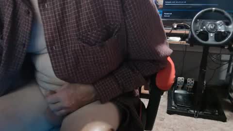 Snapshot of mulldoon1950 chatting on December 16, 11:26 am mulldoon1950 online show from December 16, 11:26 am