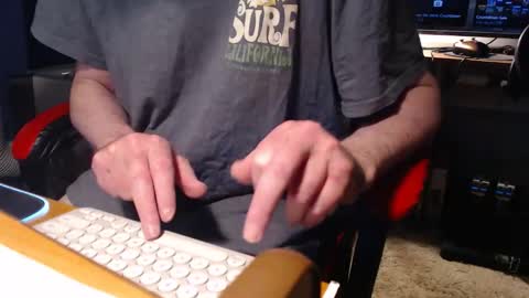 Snapshot of mulldoon1950 chatting on December 18, 11:16 am mulldoon1950 online show from December 18, 11:16 am