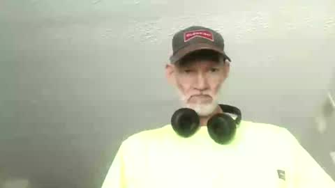 mullinfloggin79 online show from July 9, 6:01 pm