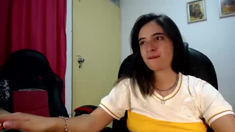 Snapshot of multiorgasmic_6 chatting on September 22, 2:35 am Dani and Alex online show from September 22, 2:35 am