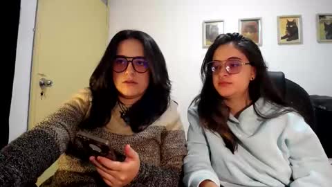 Snapshot of multiorgasmic_6 chatting on October 4, 2:53 am Dani and Alex online show from October 4, 2:53 am