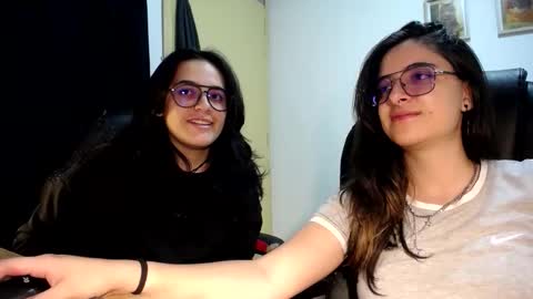 Snapshot of multiorgasmic_6 chatting on October 7, 2:20 am Dani and Alex online show from October 7, 2:20 am