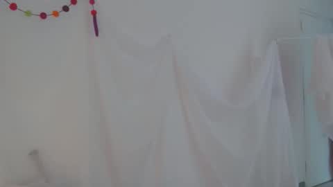   online show from November 24, 4:18 pm