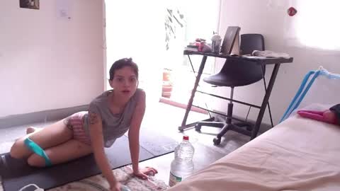 Snapshot of munchi_ chatting on May 28, 4:59 pm online show from May 28, 4:59 pm