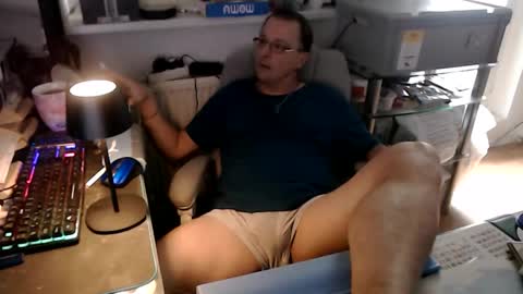 Snapshot of muschiliebhaber chatting on September 26, 10:30 am Horny Goat online show from September 26, 10:30 am