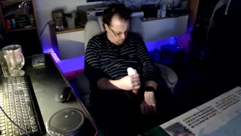 Snapshot of muschiliebhaber chatting on January 12, 2:55 pm Horny Goat online show from January 12, 2:55 pm