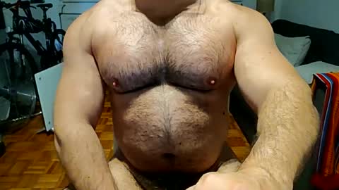 Snapshot of musclbuddy chatting on October 23, 9:30 am musclbuddy online show from October 23, 9:30 am