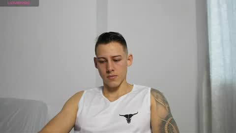 muscle_king_cum online show from April 29, 2:32 pm