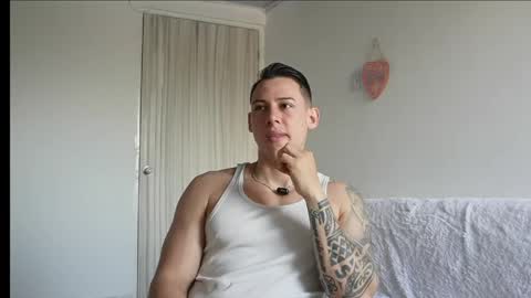 Snapshot of muscle_king_cum chatting on May 12, 1:41 pm muscle_king_cum online show from May 12, 1:41 pm