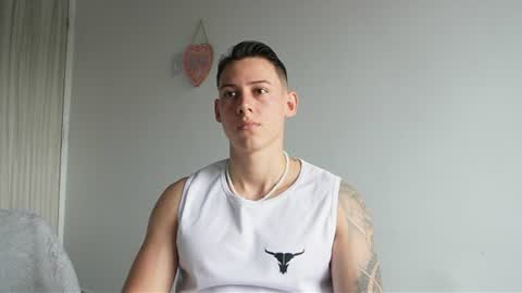 Snapshot of muscle_king_cum chatting on June 12, 1:32 pm muscle_king_cum online show from June 12, 1:32 pm