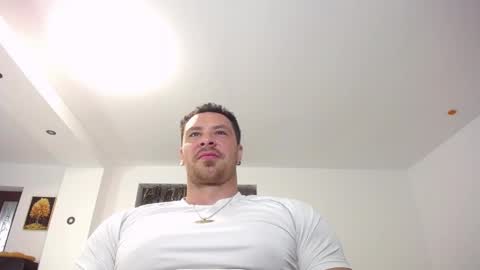 AJ online show from June 8, 4:07 pm