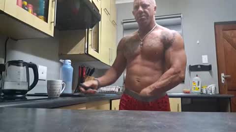 muscledaddy69s online show from February 12, 1:22 am