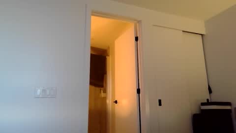 muscleedgernips online show from September 20, 11:00 am