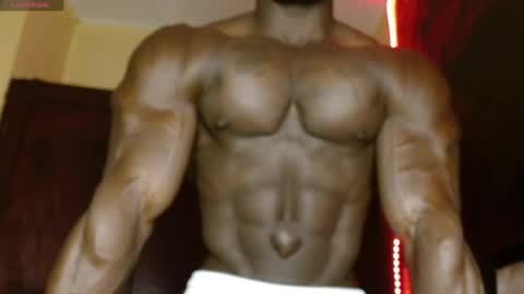Snapshot of musclegodsammy23 chatting on April 3, 1:47 am musclegod23 online show from April 3, 1:47 am