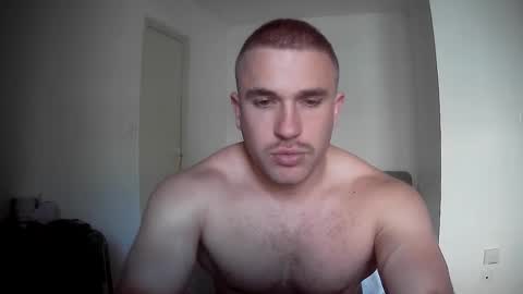 Snapshot of muscleshow00 chatting on March 7, 2:12 pm muscleshow00 online show from March 7, 2:12 pm
