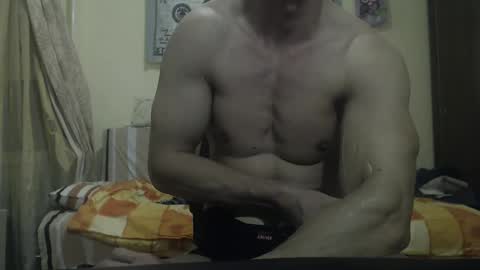 Snapshot of musculargod chatting on January 21, 10:08 pm SexyMuscled online show from January 21, 10:08 pm