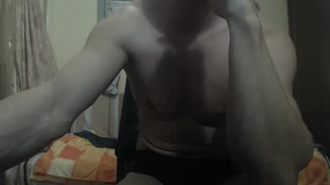 Snapshot of musculargod chatting on February 3, 11:05 pm SexyMuscled online show from February 3, 11:05 pm