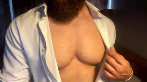 Snapshot of muscularjuggler chatting on July 31, 3:50 am muscularjuggler online show from July 31, 3:50 am