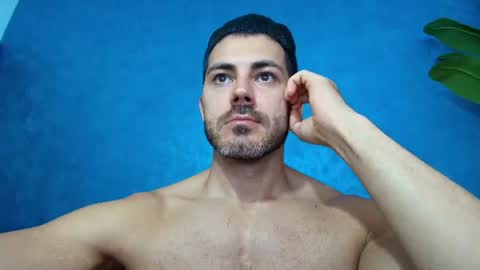 Snapshot of muscularmaster chatting on June 15, 9:50 pm muscularmaster onlyfans online show from June 15, 9:50 pm