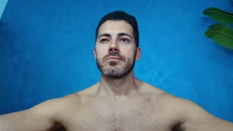 Snapshot of muscularmaster chatting on June 17, 9:38 pm muscularmaster onlyfans online show from June 17, 9:38 pm