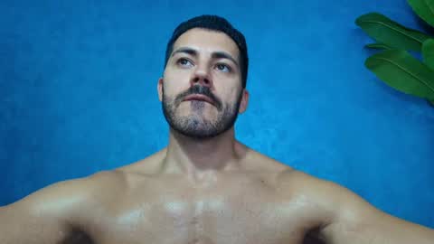 muscularmaster onlyfans online show from July 27, 9:11 pm