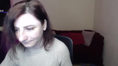 Snapshot of muse_kitty_jenia chatting on February 19, 2:01 am Jenya online show from February 19, 2:01 am