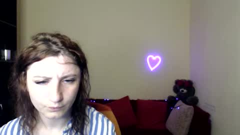 Jeneva online show from May 25, 5:24 am