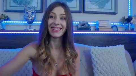 Snapshot of musedollx chatting on October 6, 7:44 pm Luna online show from October 6, 7:44 pm